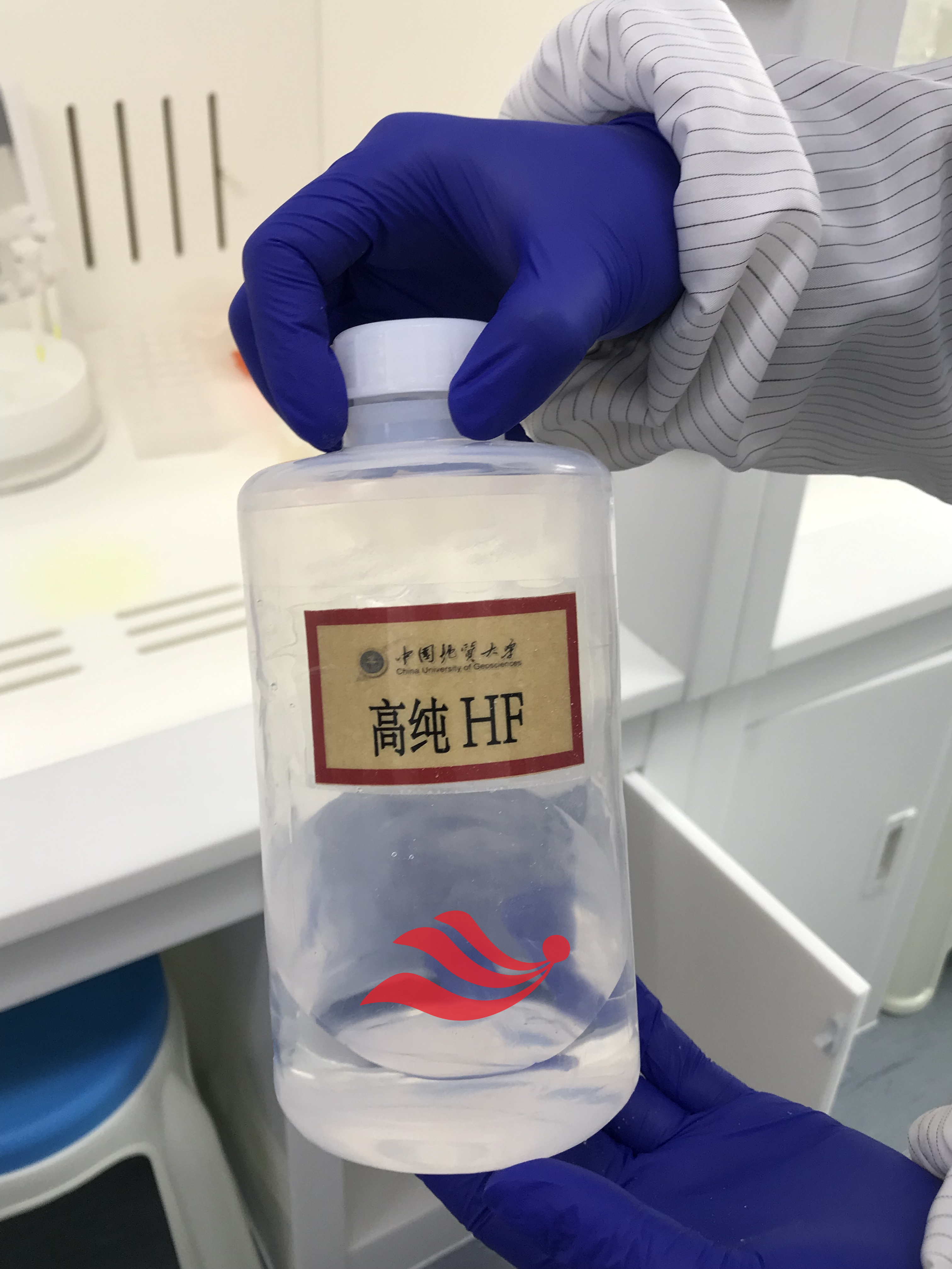 PFA試劑瓶儲存高純HF-大學實驗室